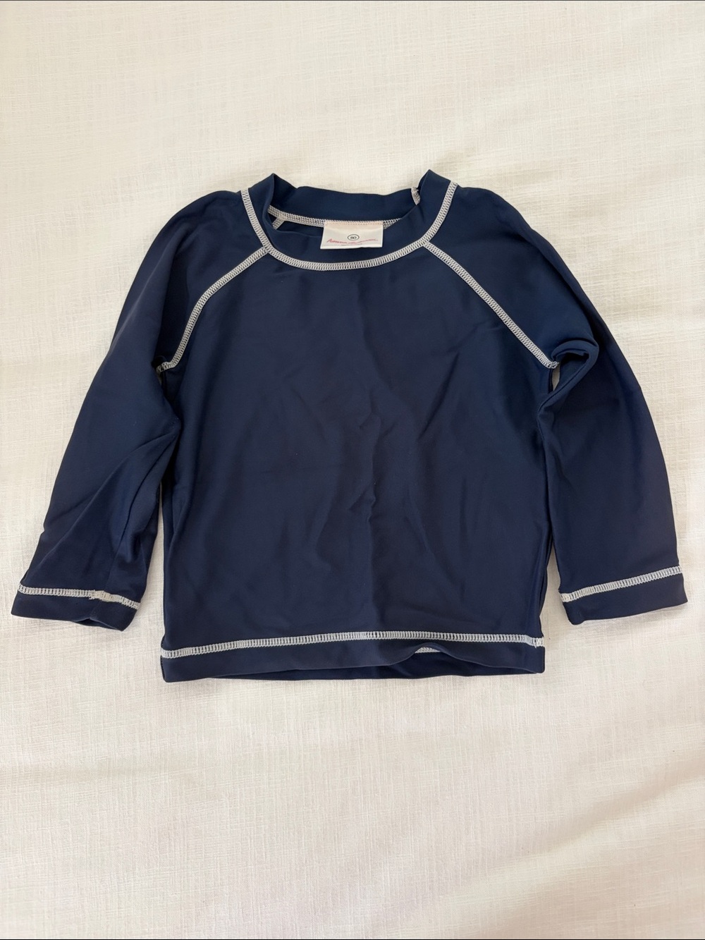Hanna Andersson Navy Long-Sleeve Kids Rashguard with Contrast Stitching 80cm / 2